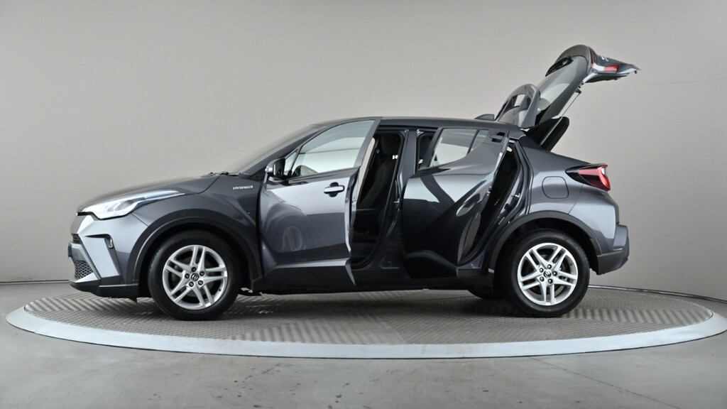 Toyota C-Hr Design White #9