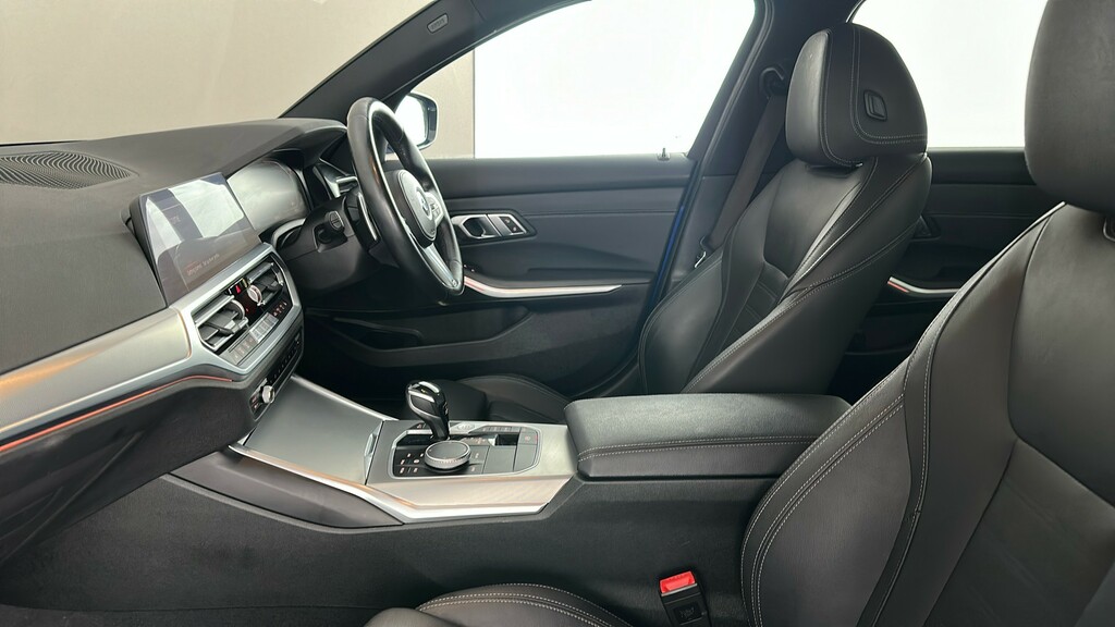 BMW 3 Series M Sport Black #17
