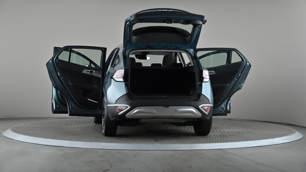 Kia Sportage Suv White #11