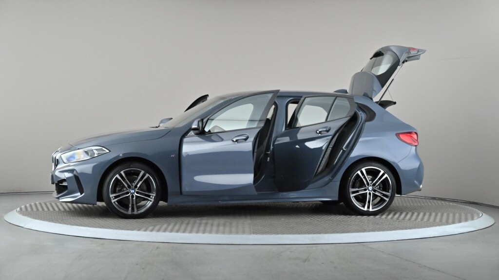 BMW 1 Series 116D Sport Step Live Cockpit Pro Black #9