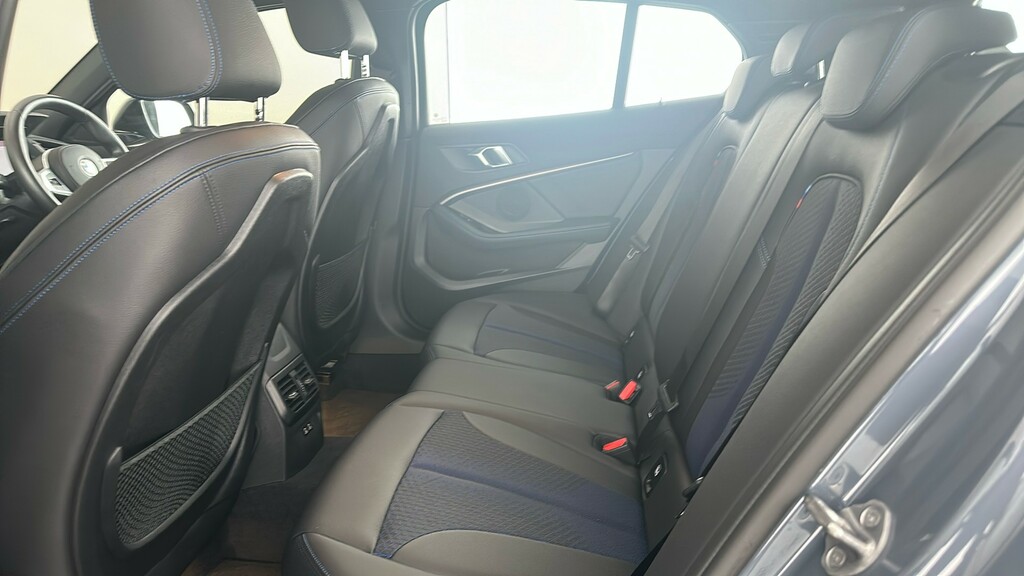 BMW 1 Series 116D Sport Step Live Cockpit Pro Black #18