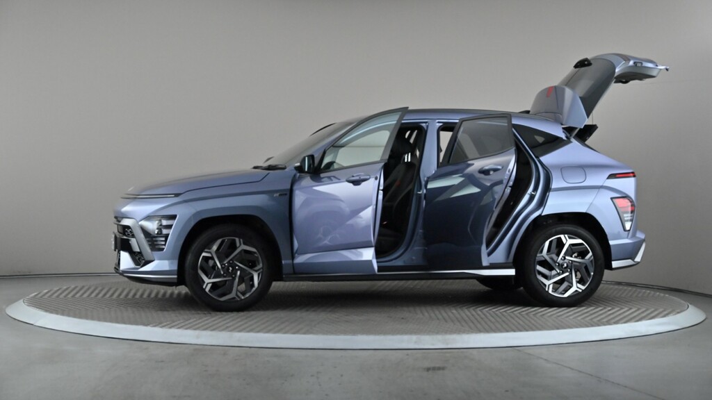 Hyundai Kona Ultimate White #9