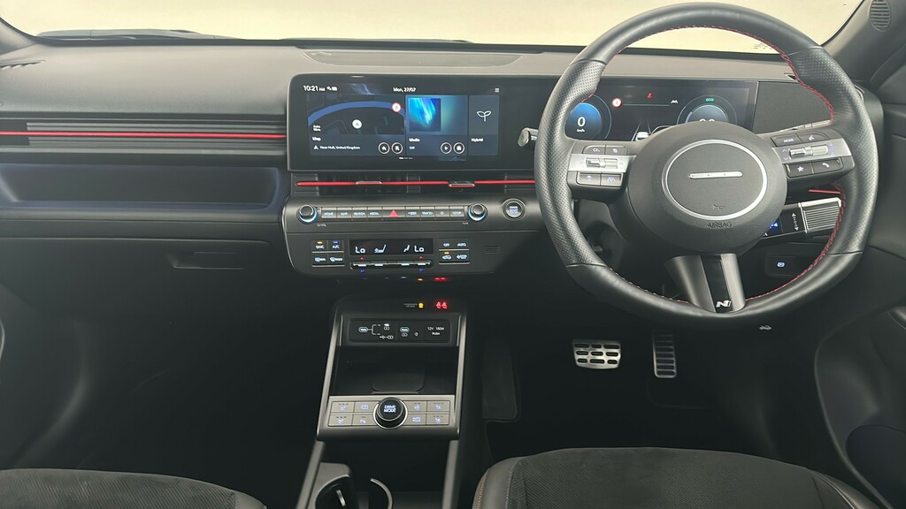 Hyundai Kona Ultimate White #13