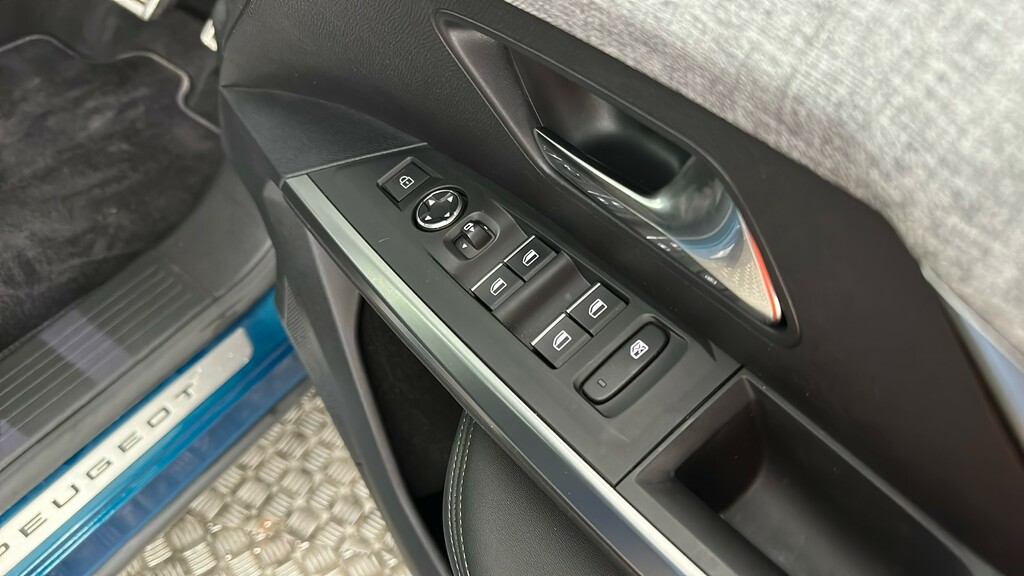 Peugeot 3008 1.2 Puretech Mhev Allure E-dsc E... Blue #33