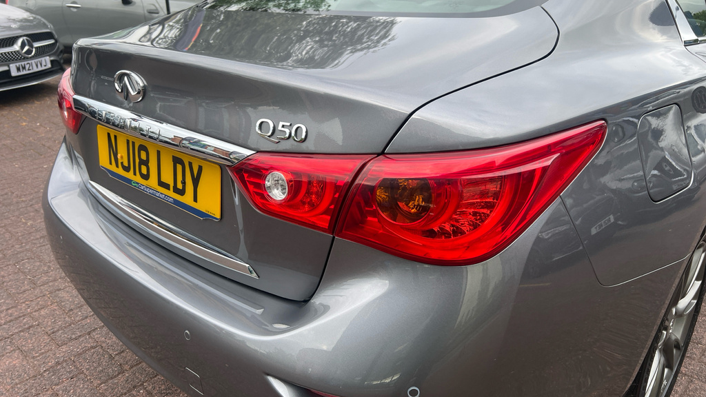Infiniti Q50 Sport D White #11