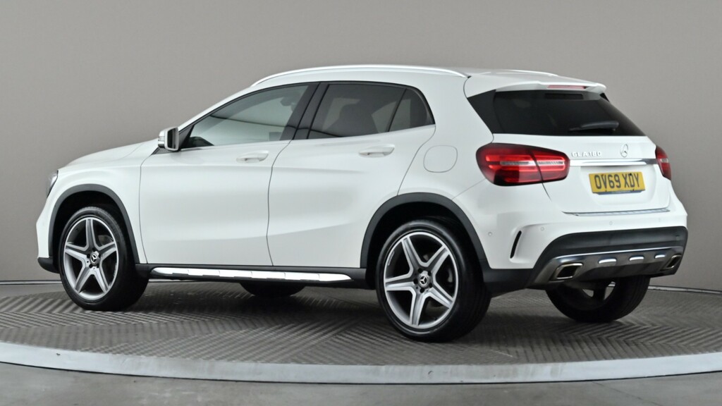Mercedes-Benz GLA Class Gla 180 Amg Line Edition OV69XDY White #4