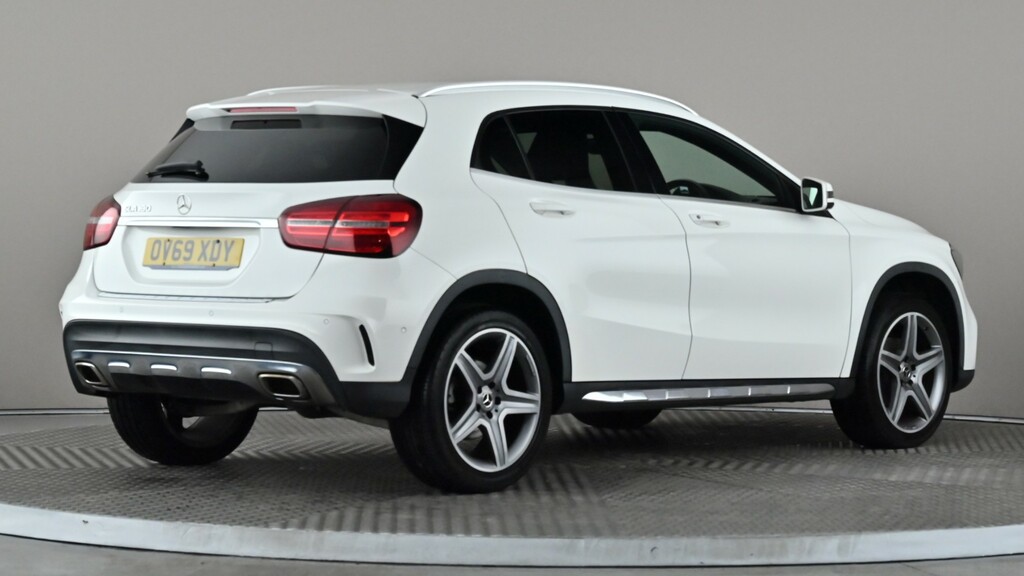 Mercedes-Benz GLA Class Gla 180 Amg Line Edition OV69XDY White #6