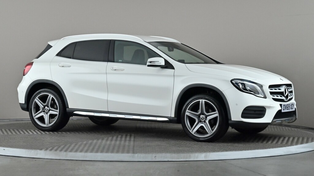 Mercedes-Benz GLA Class Gla 180 Amg Line Edition White