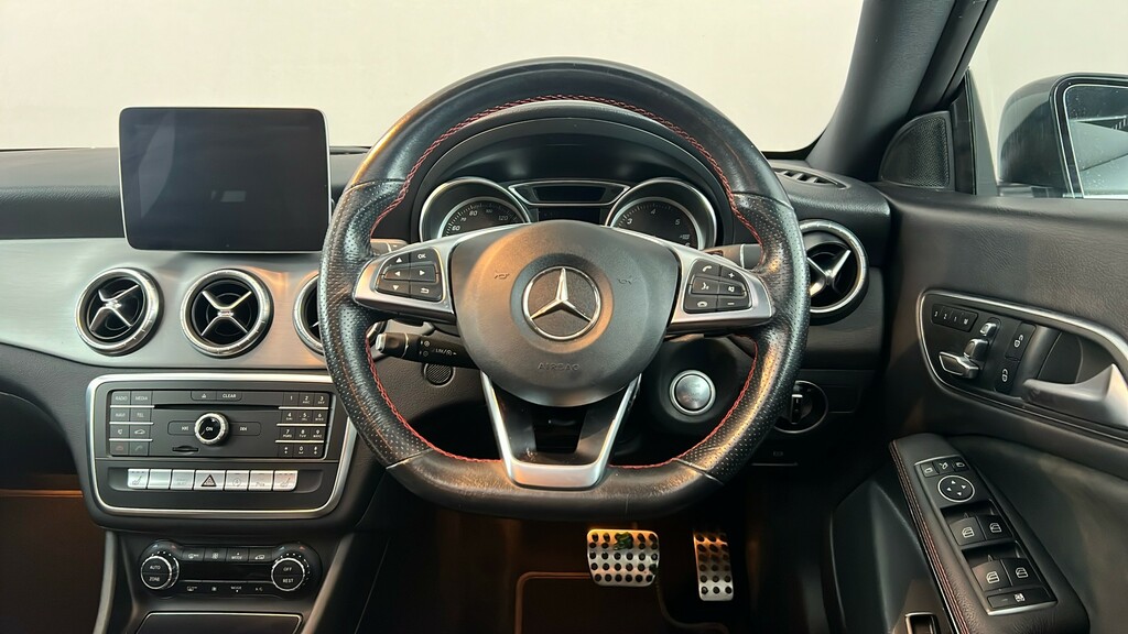 Mercedes-Benz CLA Class Cla 220 Amg Line Premium Plus 4Matic Tip Grey #14
