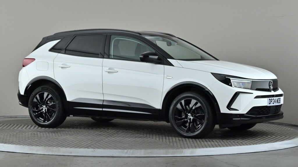 Vauxhall Grandland 1.6 Plug-in Hybrid Gs White