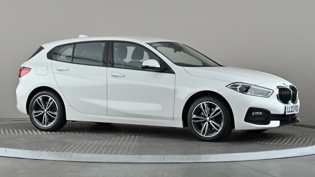 BMW 1 Series 118I 136 Sport Live Cockpit Professional White