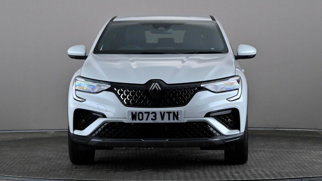 Renault Arkana 1.6 E-tech Fhev 145 Techno White #2