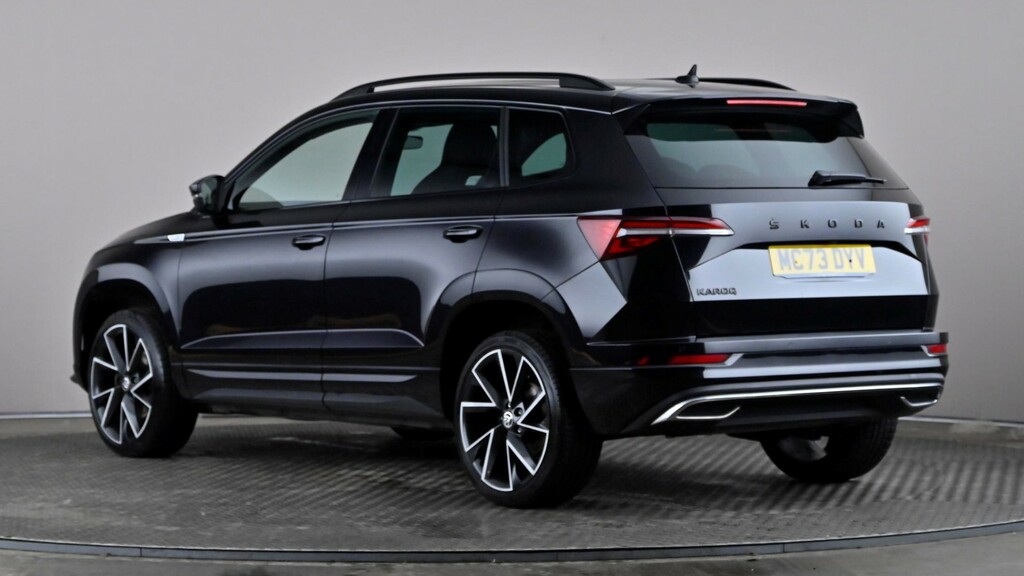 Skoda Karoq 1.5 Tsi Sportline Dsg Black #4