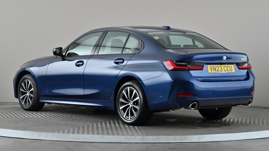 BMW 3 Series 320I Sport Step VN23CCU Blue #4