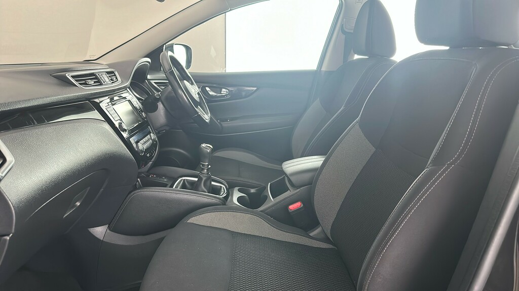 Nissan Qashqai 1.3 Dig-t Acenta Premium Blue #17