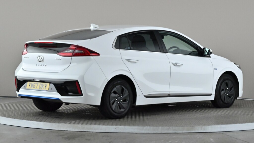 Hyundai Ioniq 1.6 Gdi Hybrid Premium Dct White #6