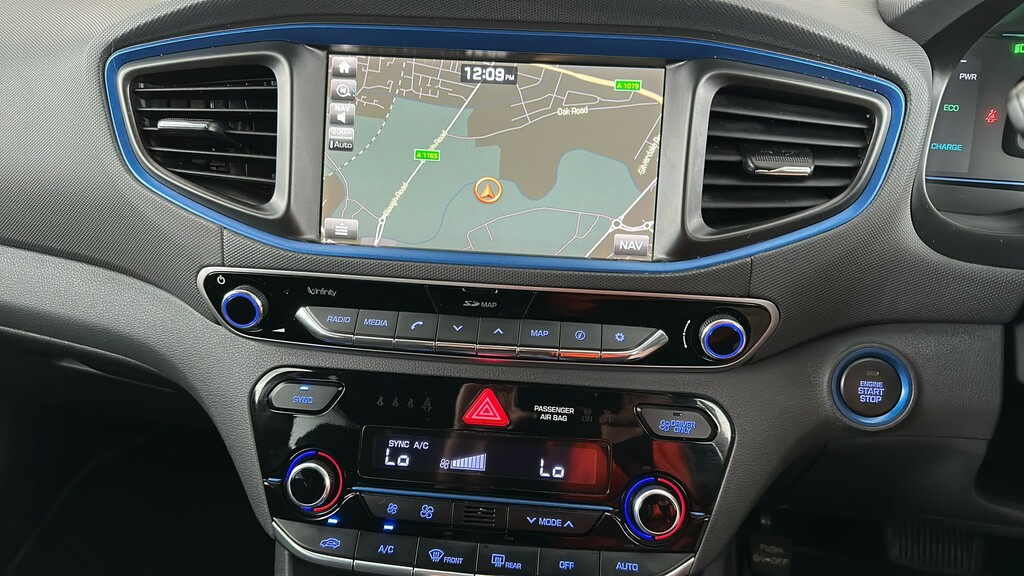 Hyundai Ioniq Hatchback Blue #16