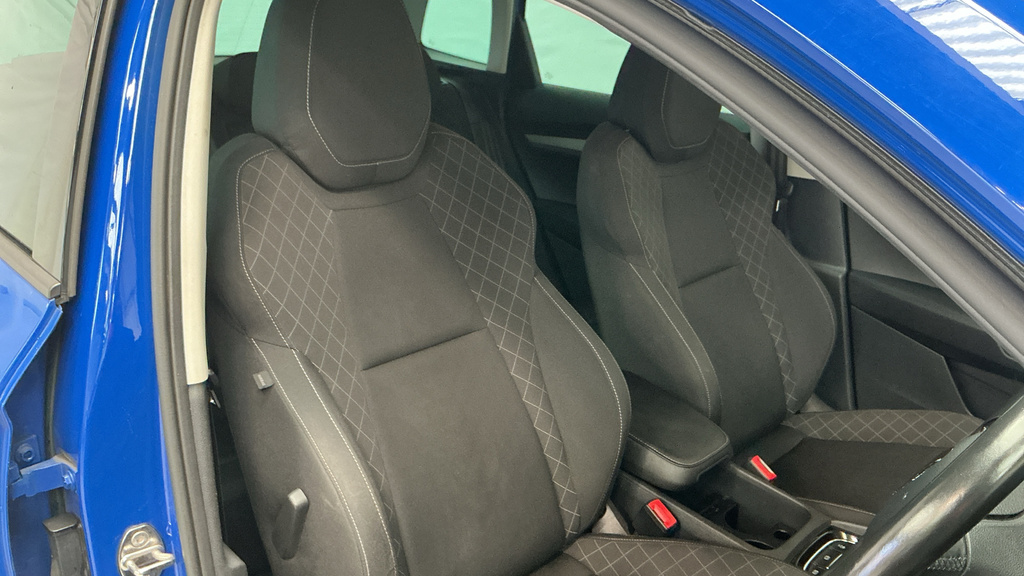 Skoda Karoq 1.0 Tsi Se Technology Blue #17