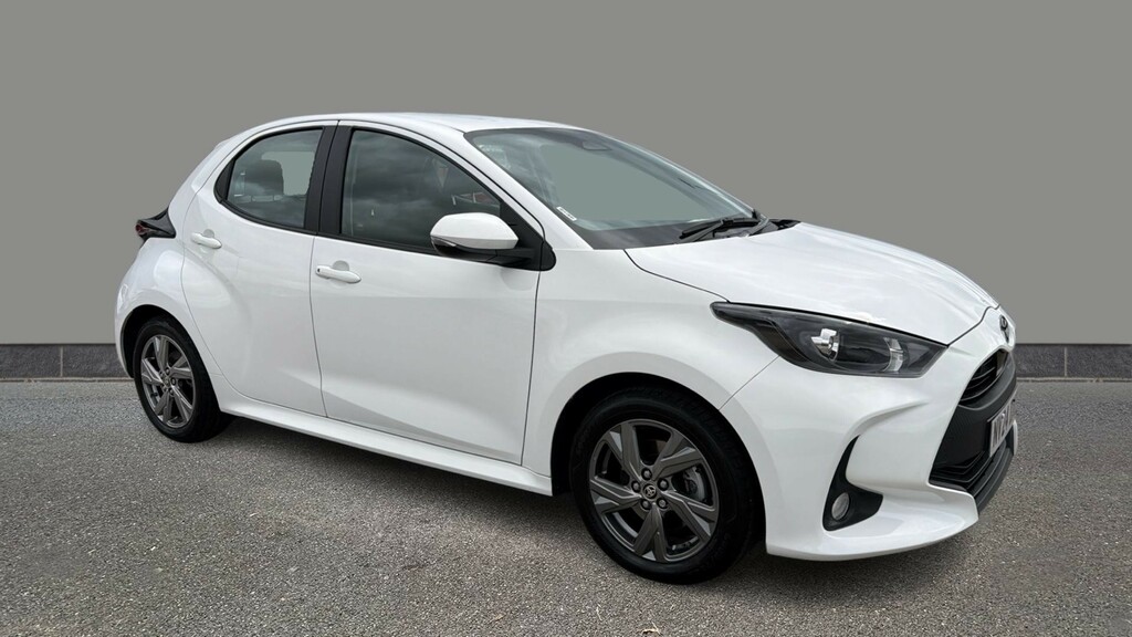 Toyota Yaris 1.5 Hybrid Icon Cvt White