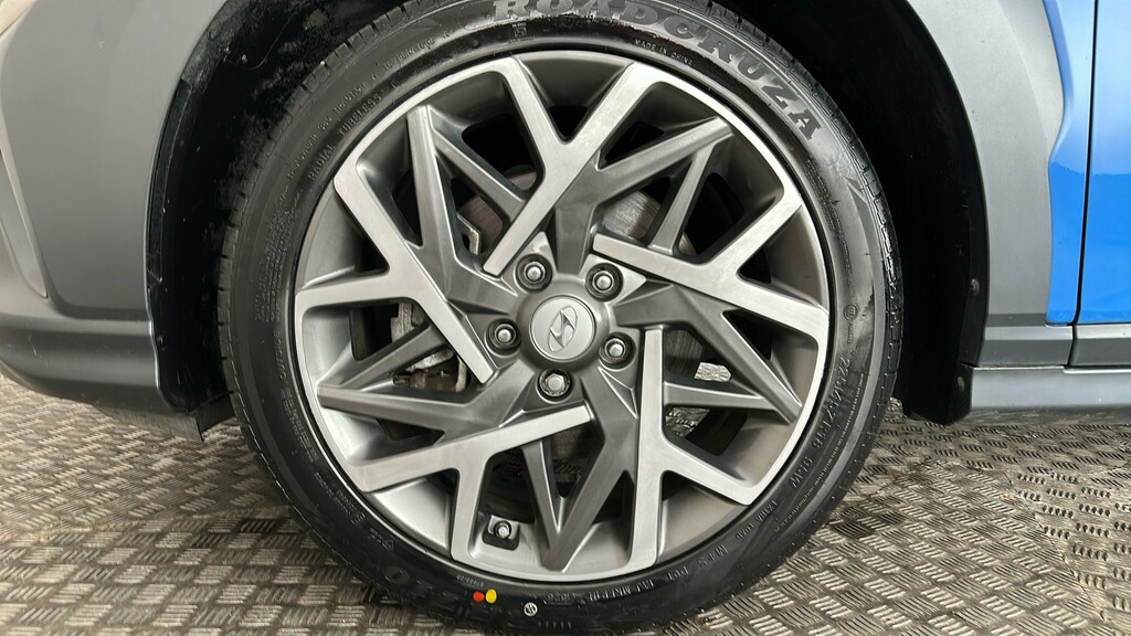 Hyundai Kona Premium Red #19