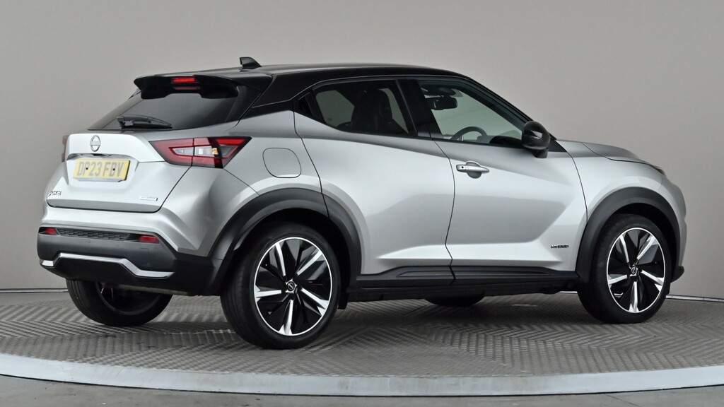 Nissan Juke 1.6 Hybrid Tekna DP23FBV Silver #6