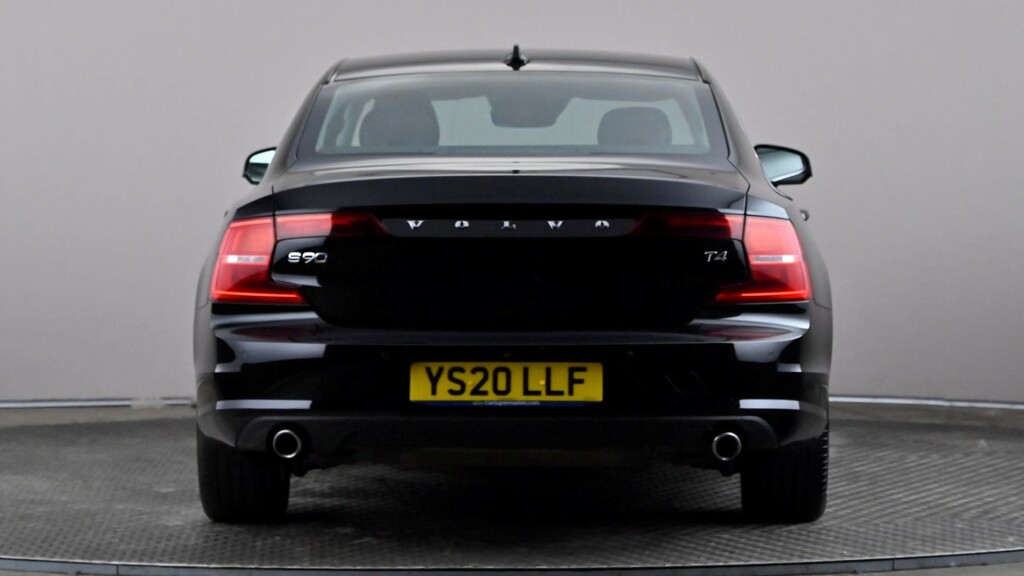 Volvo S90 2.0 T4 Momentum Plus Geartronic Black #5