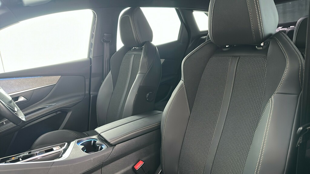 Peugeot 3008 Suv White #17