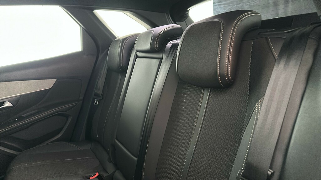 Peugeot 3008 Suv White #18