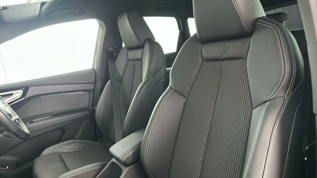 Audi Q4 E Tron Q4 O Sport 40 E-tron 150,00 Kw Grey #17