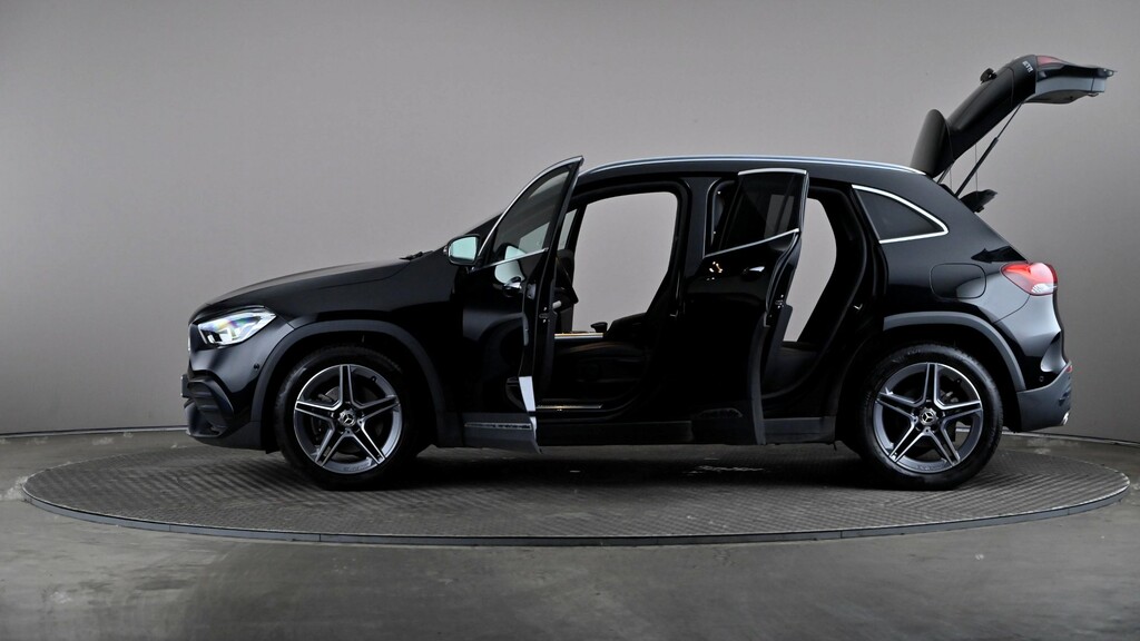 Mercedes-Benz GLA Class Gla 250E Exclusive Edition Premium Blue #9