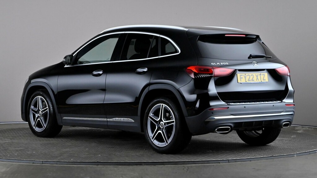 Mercedes-Benz GLA Class Gla 200 Amg Line Premium Black #4