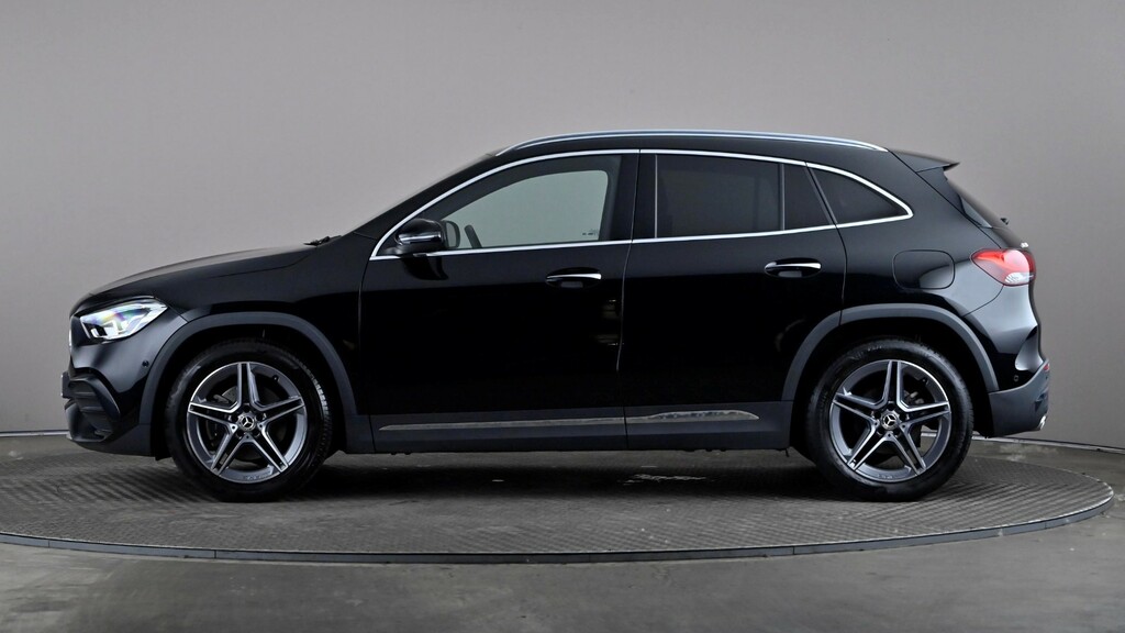 Mercedes-Benz GLA Class Gla 200 Amg Line Premium Black #3