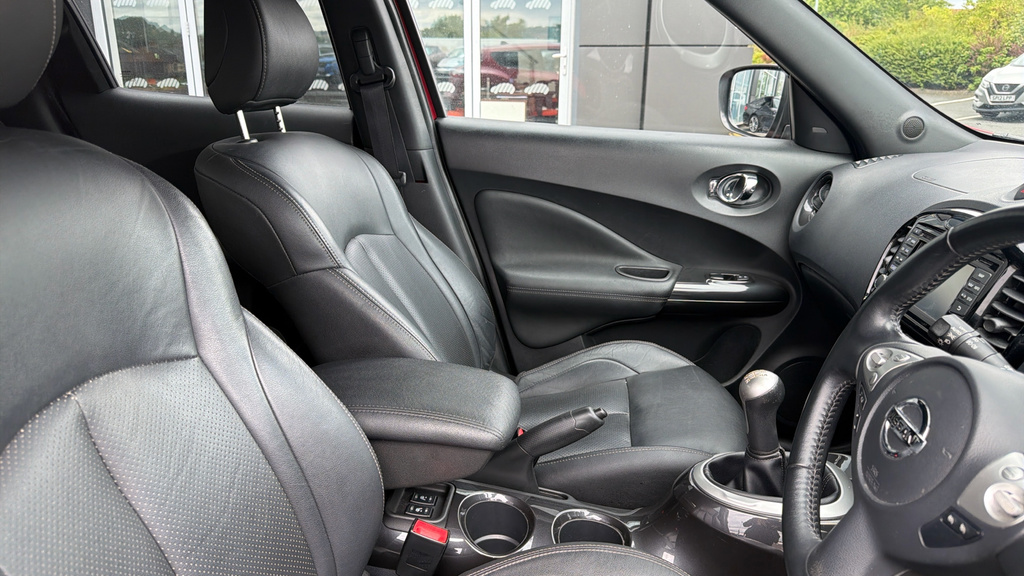 Nissan Juke 1.6L Tekna Xtronic 112 Bhp Blue #16