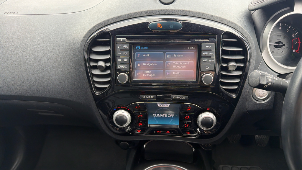 Nissan Juke 1.6L Tekna Xtronic 112 Bhp Blue #22