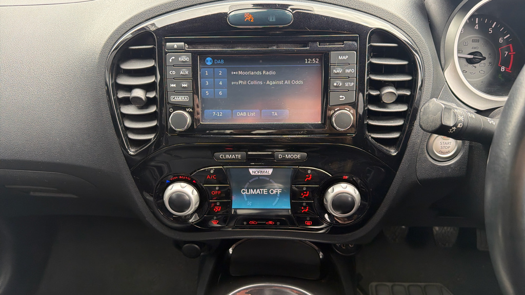 Nissan Juke 1.6L Tekna Xtronic 112 Bhp Blue #21