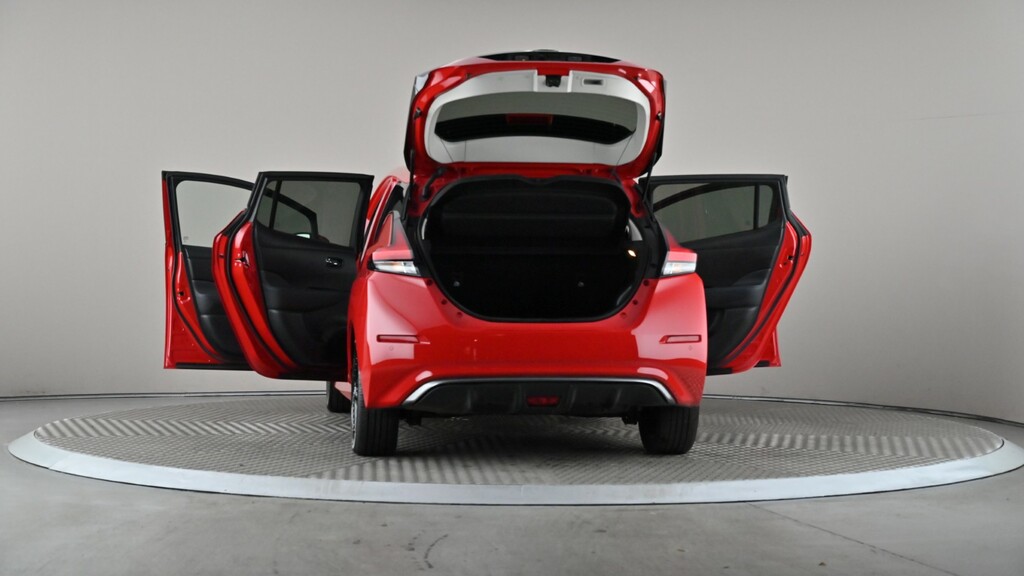 Nissan Leaf 160Kw E N-connecta 59Kwh  #11