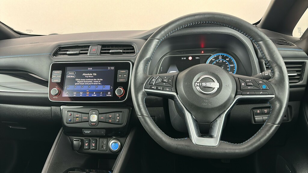 Nissan Leaf 160Kw E N-connecta 59Kwh  #14