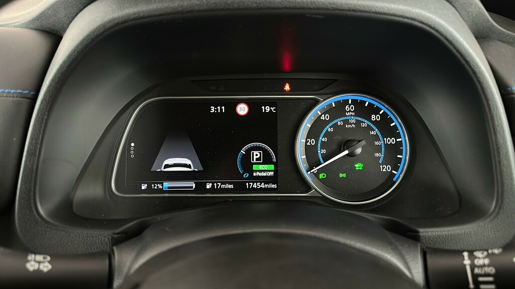 Nissan Leaf 160Kw E N-connecta 59Kwh  #15