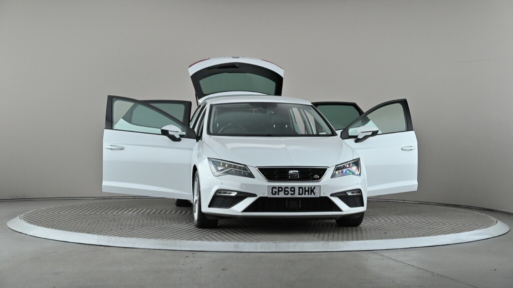 Seat Leon Hatch Fr 1.5 Tsi Evo 130 6-Speed Red #8