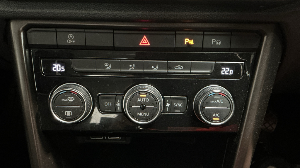 Volkswagen T-Roc Design Tsi White #38