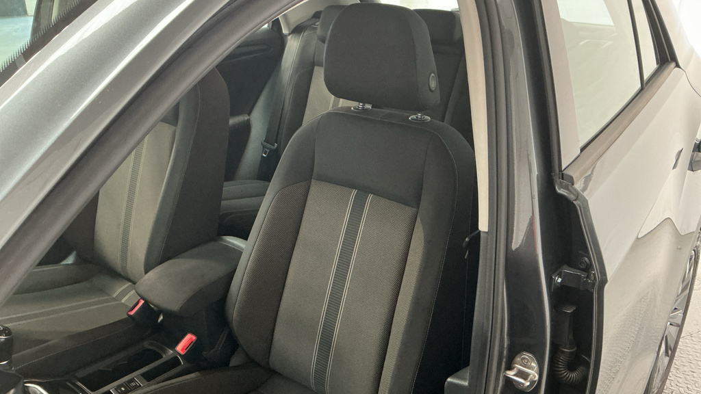 Volkswagen T-Roc Design Tsi White #25