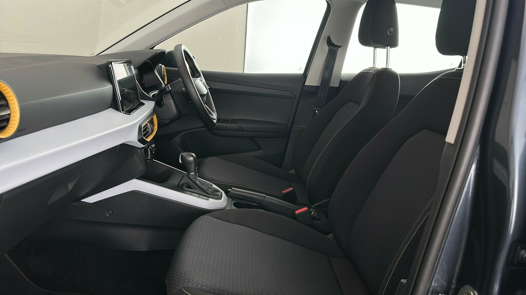 Seat Arona 1.0 Tsi 110Ps Fr Suv Silver #17