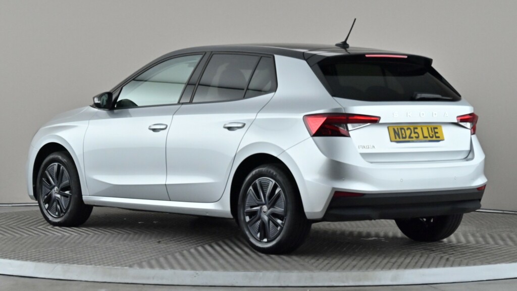 Skoda Fabia 1.0 Tsi Design Edition Silver #4