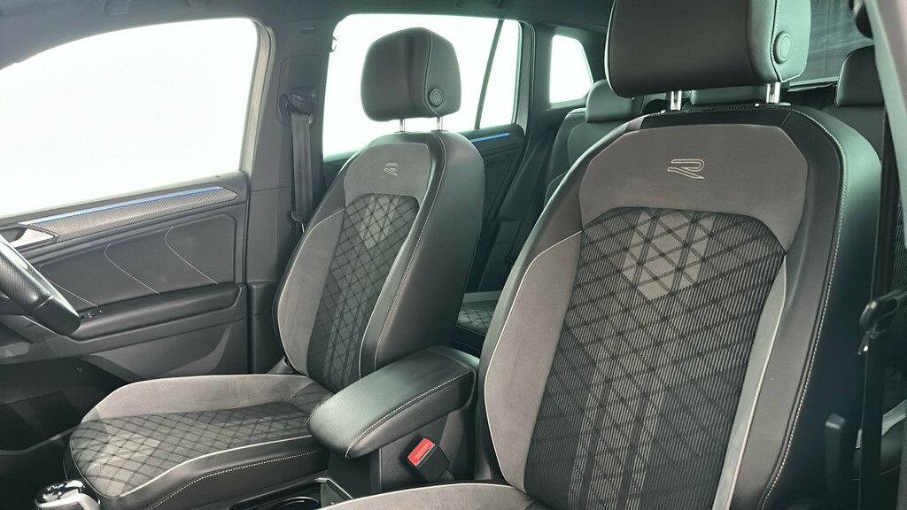Volkswagen Tiguan Elegance Black #17