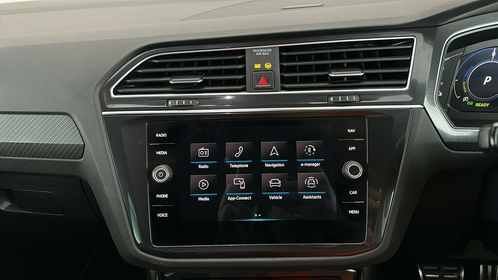 Volkswagen Tiguan Elegance Black #16