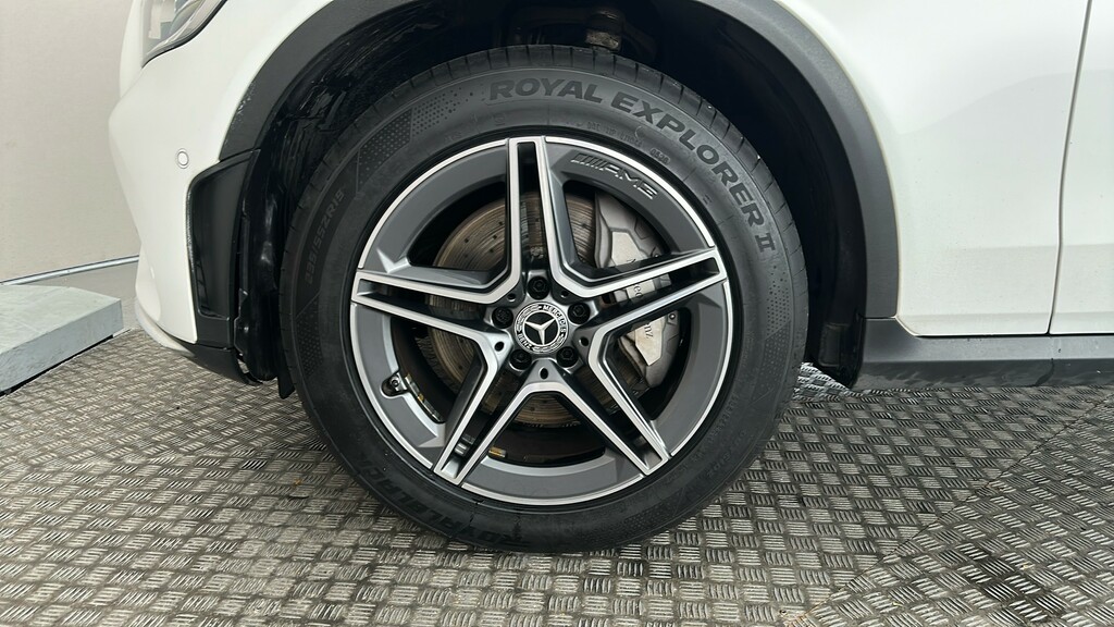 Mercedes-Benz GLC Class Glc 300 Amg Line 4Matic Black #18