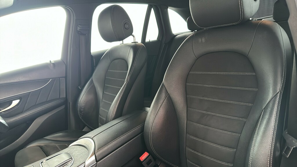 Mercedes-Benz GLC Class Glc 300 Amg Line 4Matic Black #16