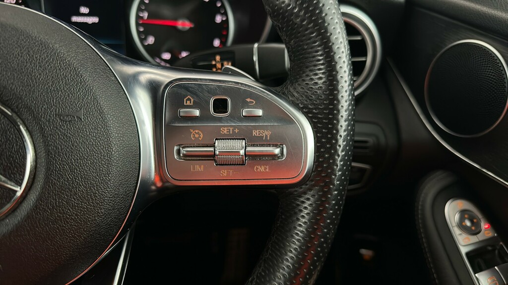 Mercedes-Benz GLC Class Glc 300 Amg Line 4Matic Black #30