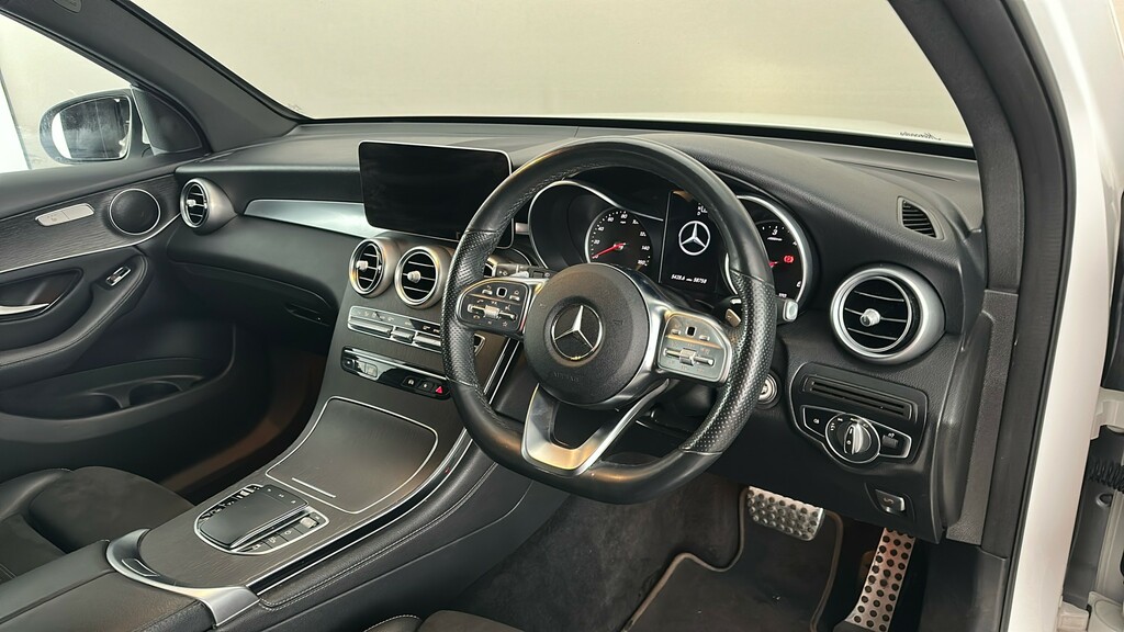 Mercedes-Benz GLC Class Glc 300 Amg Line 4Matic Black #35
