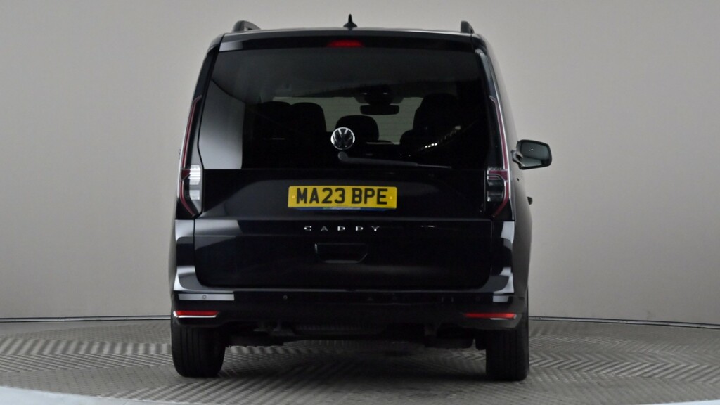 Volkswagen Caddy Life 2.0 Tdi 122 Life Dsg Black #5